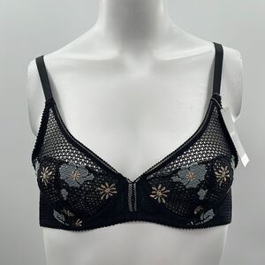 Deyllo Black w/ Teal Flowers Various sizes: